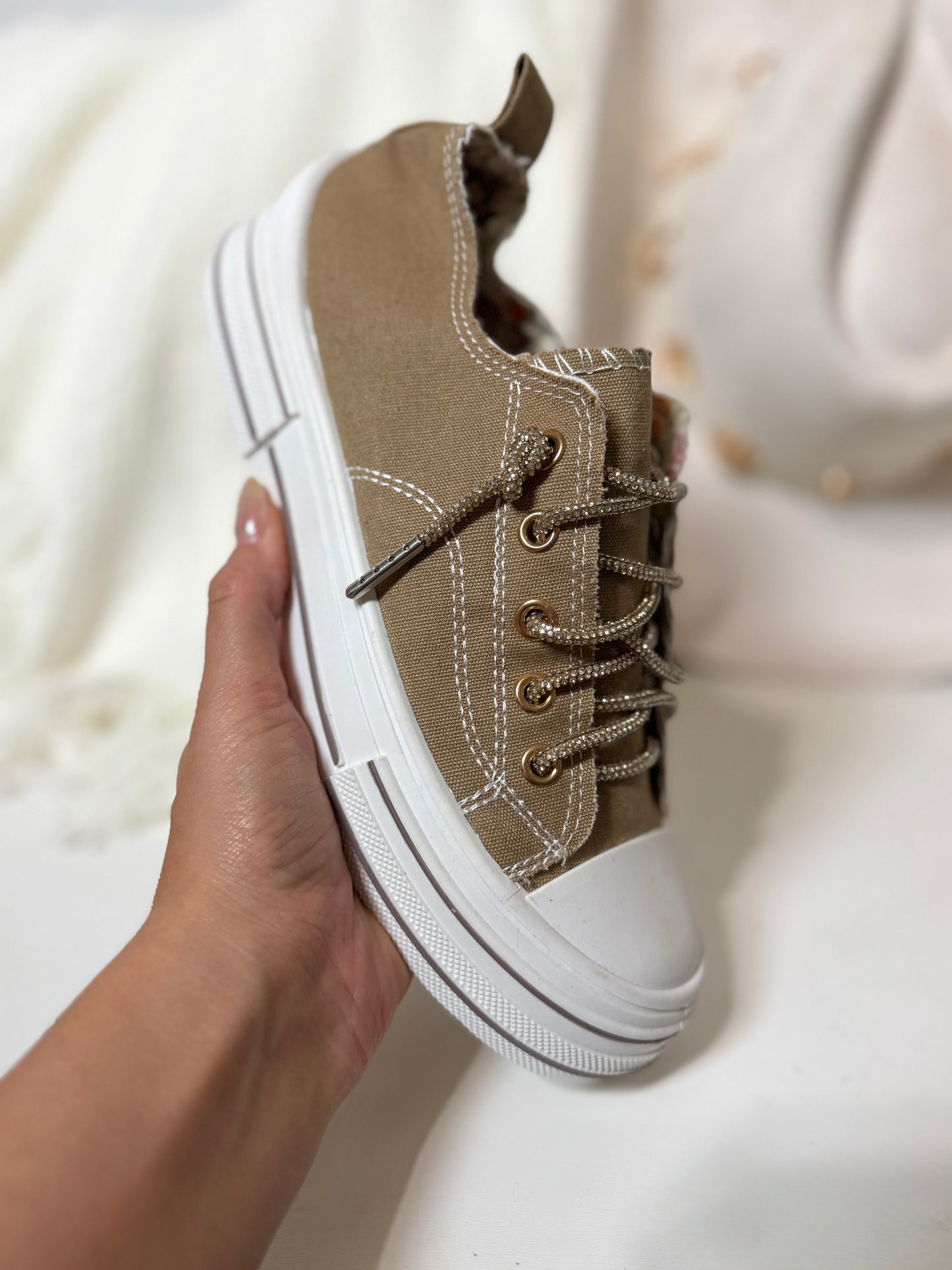 Very G Tan Aman Gold Sneakers