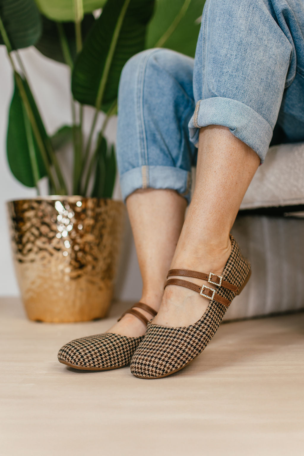 Corky's Black Tan Houndstooth Own It Flats