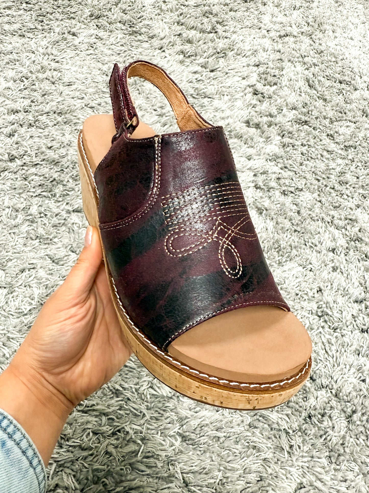 Corky's Burgundy Most Wanted Wedges