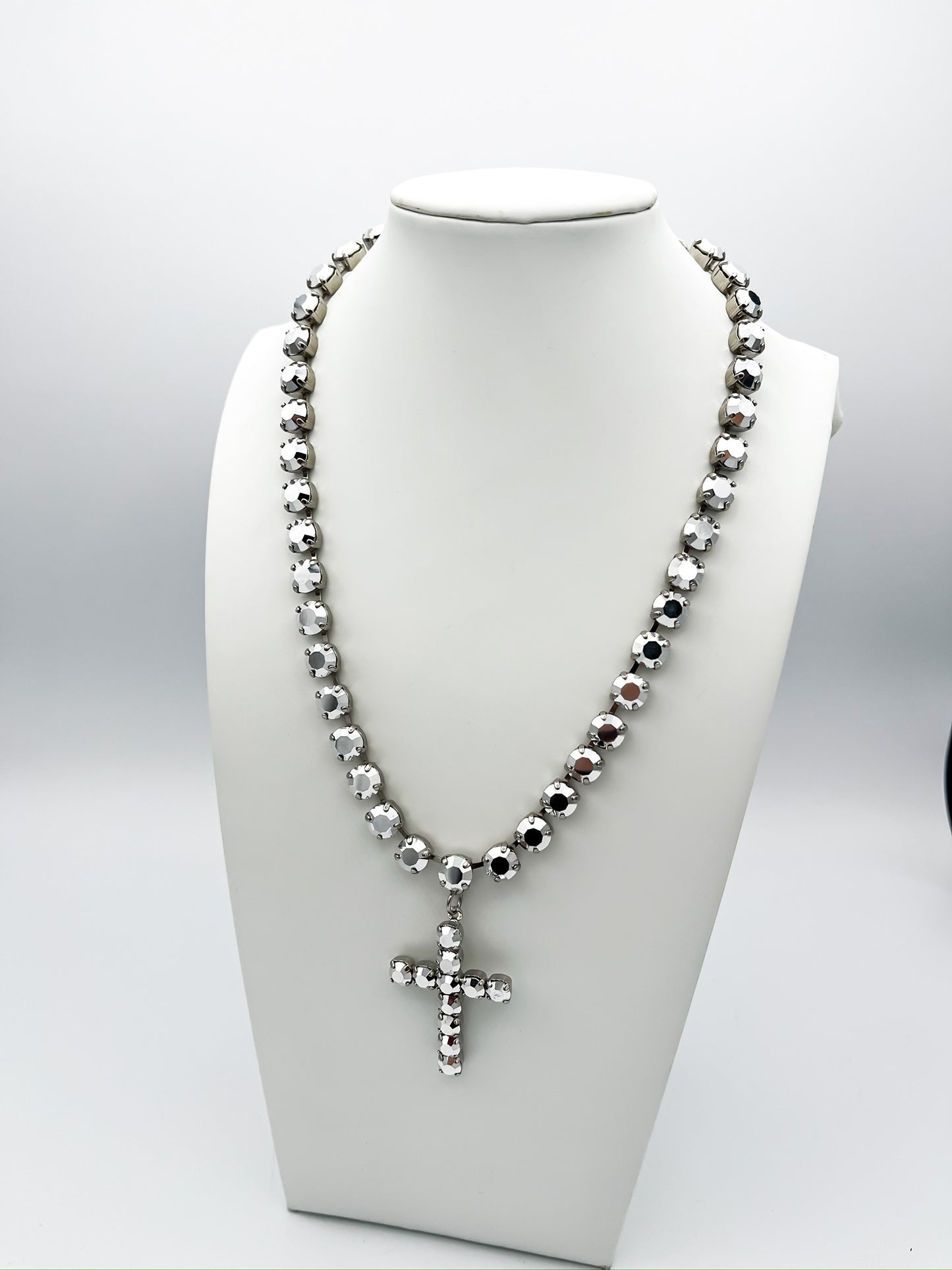 Preventa: collar Tova Mini Donatella en cromo - VENTA FINAL