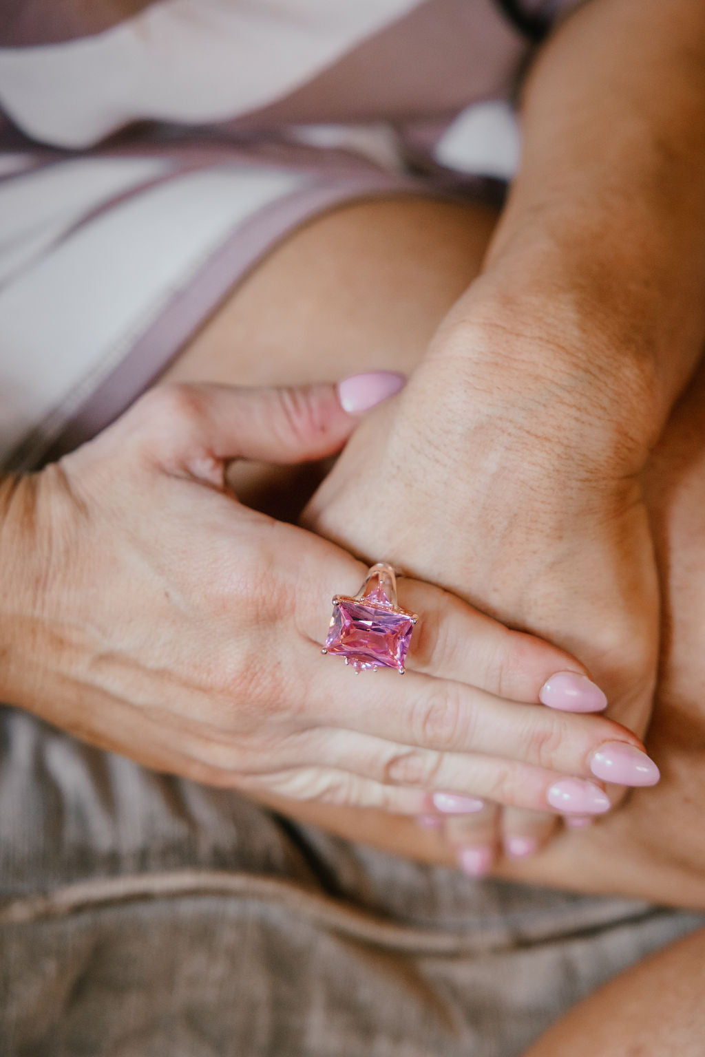 Shine Bright Stretch Ring in Rose Gold Plated With Pink Crystal