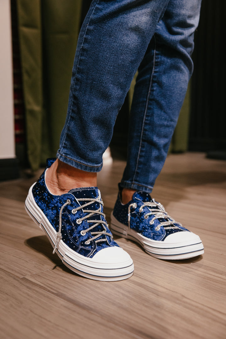Very G Navy Aman Velvet 2 Sneakers