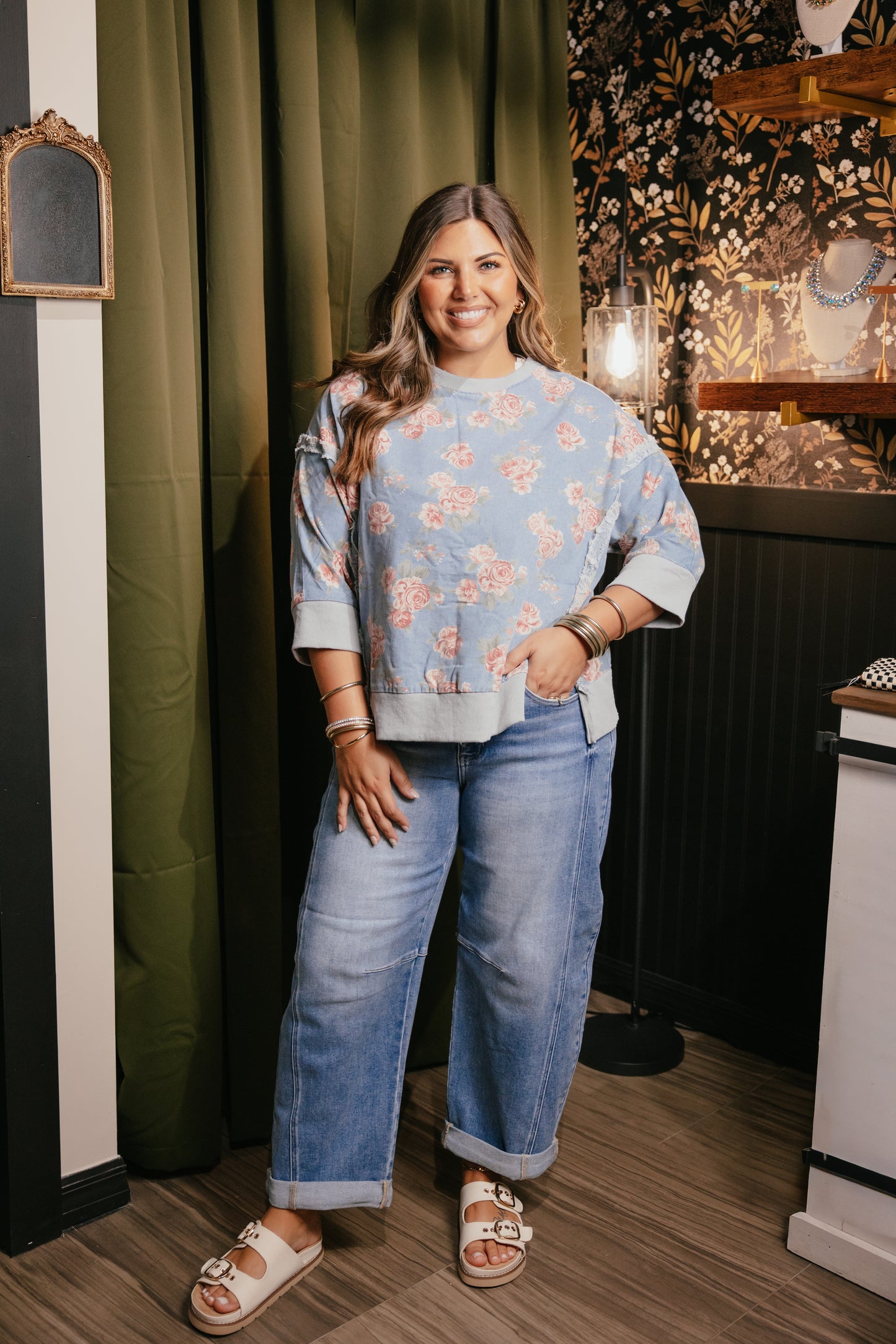 Rosebud Sweatshirt - Reg & Curvy