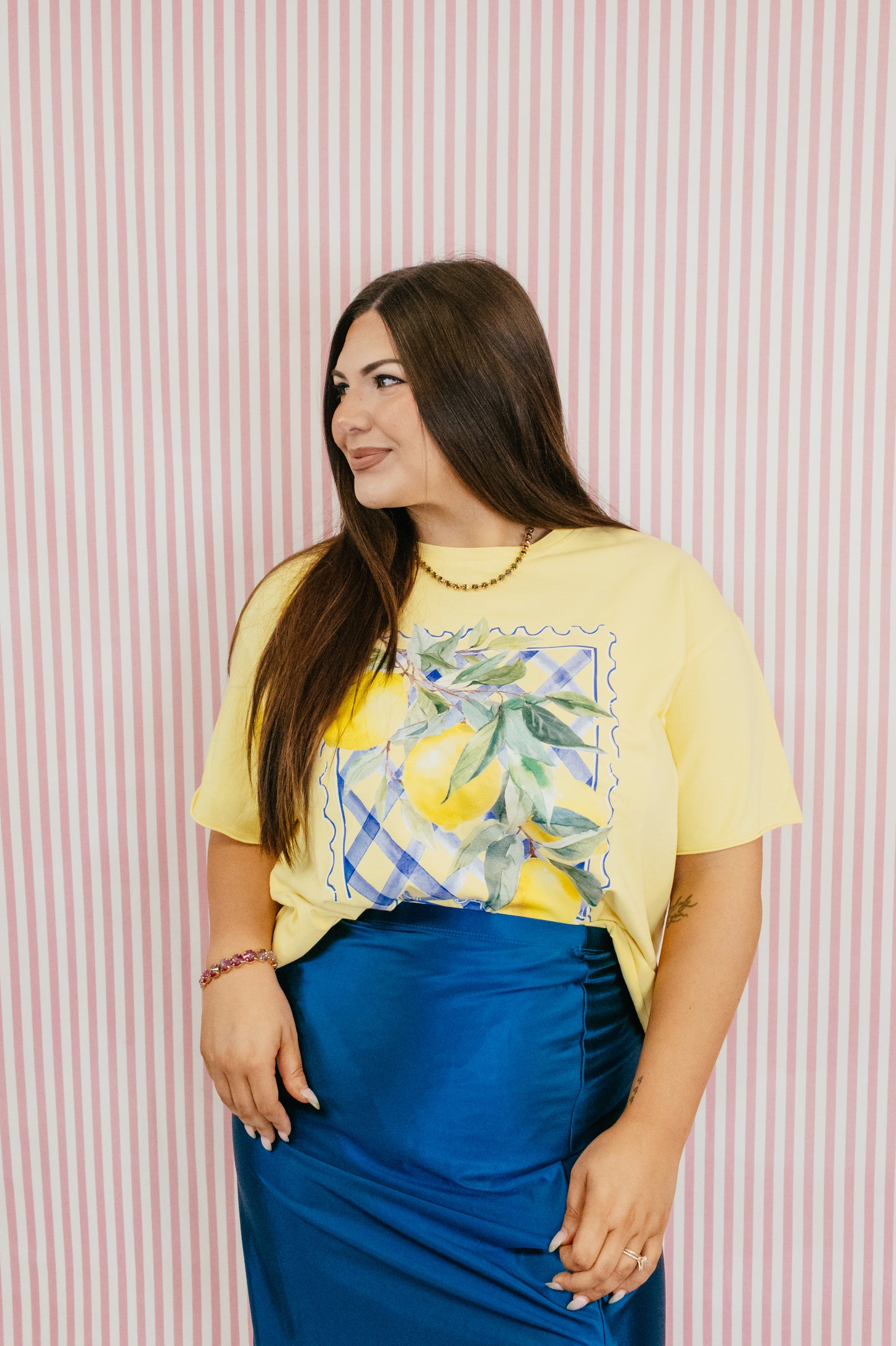 Squeeze The Day Tee In Yellow - Reg & Curvy