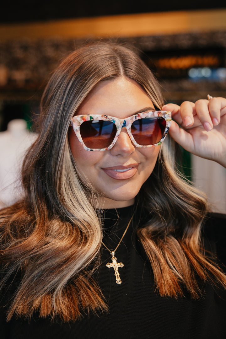 Gia Sunglasses In Pink Pearl
