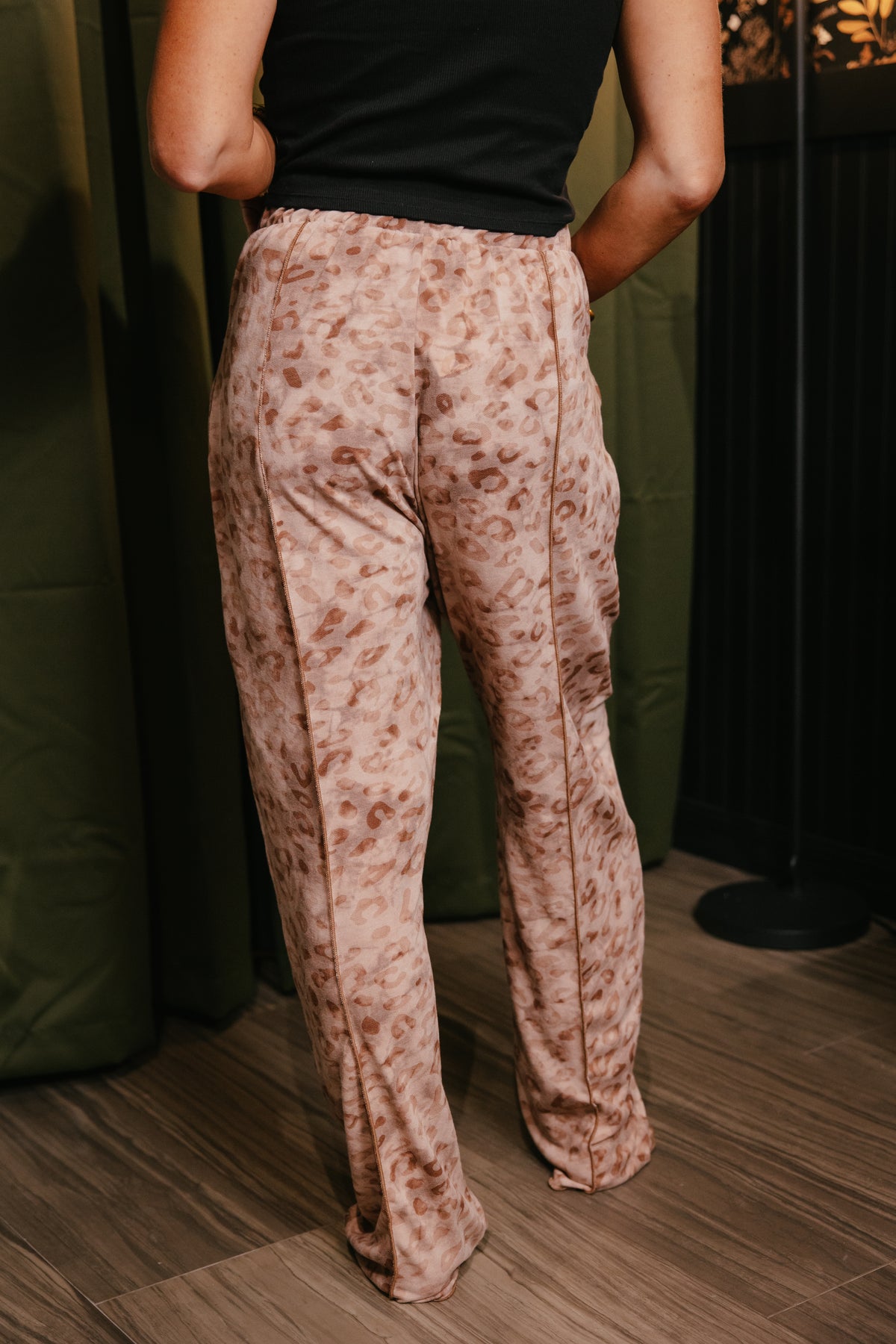Casually Cool Pants In Sedona Cheetah - Reg & Curvy
