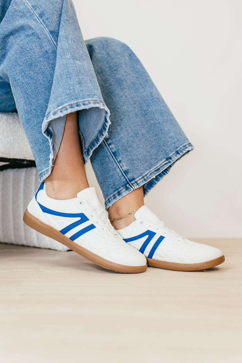 Deep Blue Great Sneakers