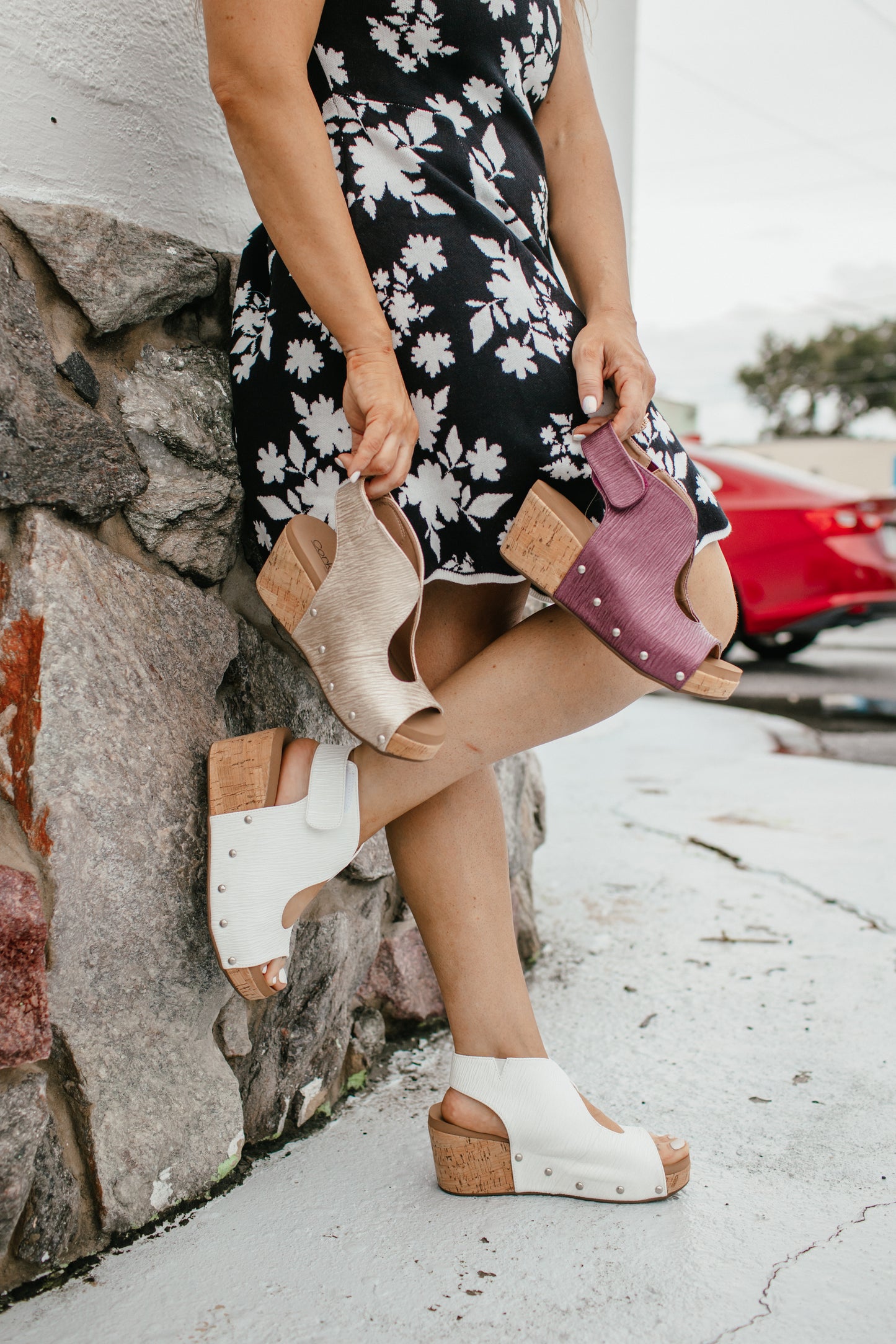 Corky's White Frisky Wedges