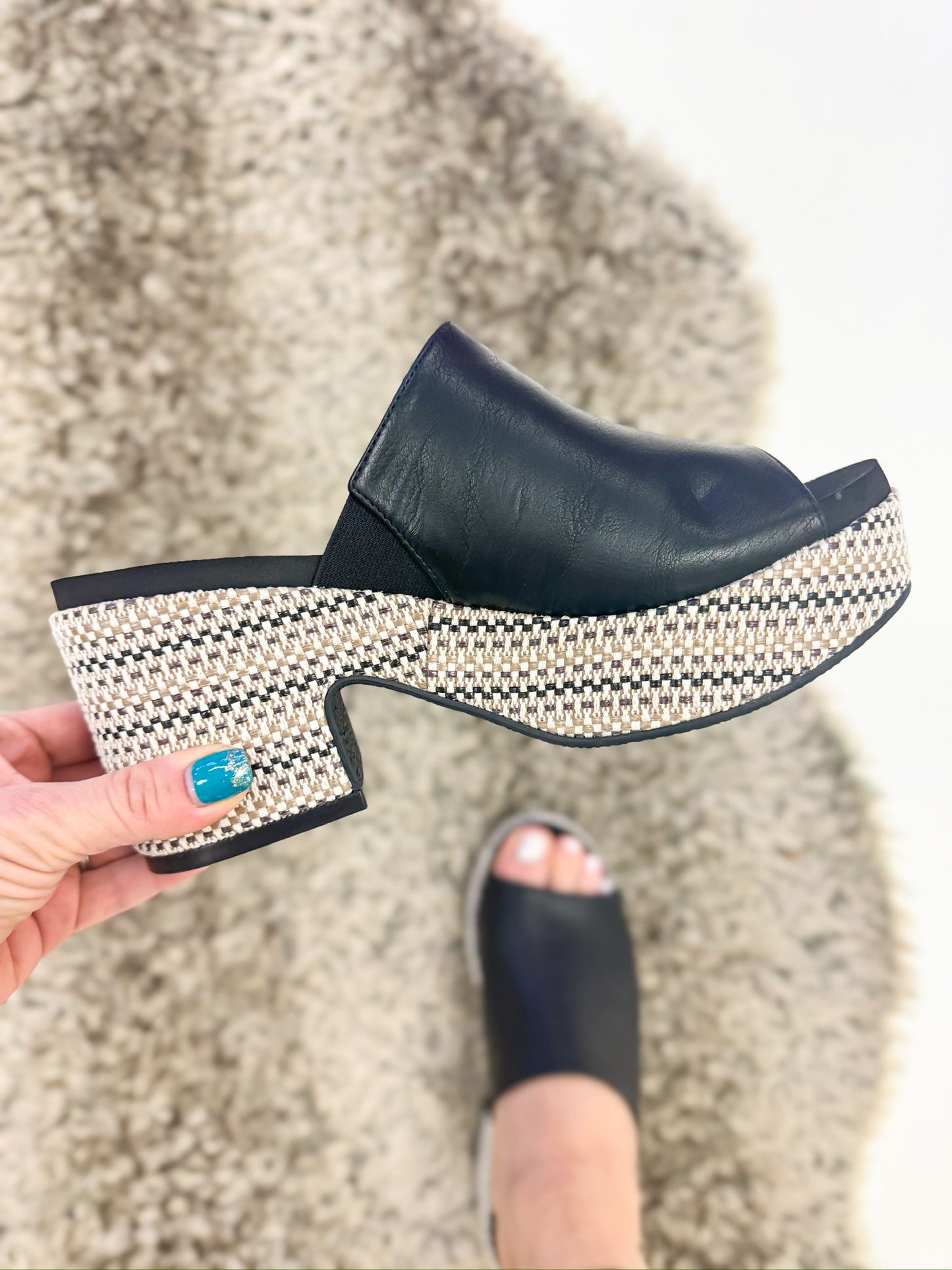 Corky's Black Totally Buggin Wedges FINAL SALE