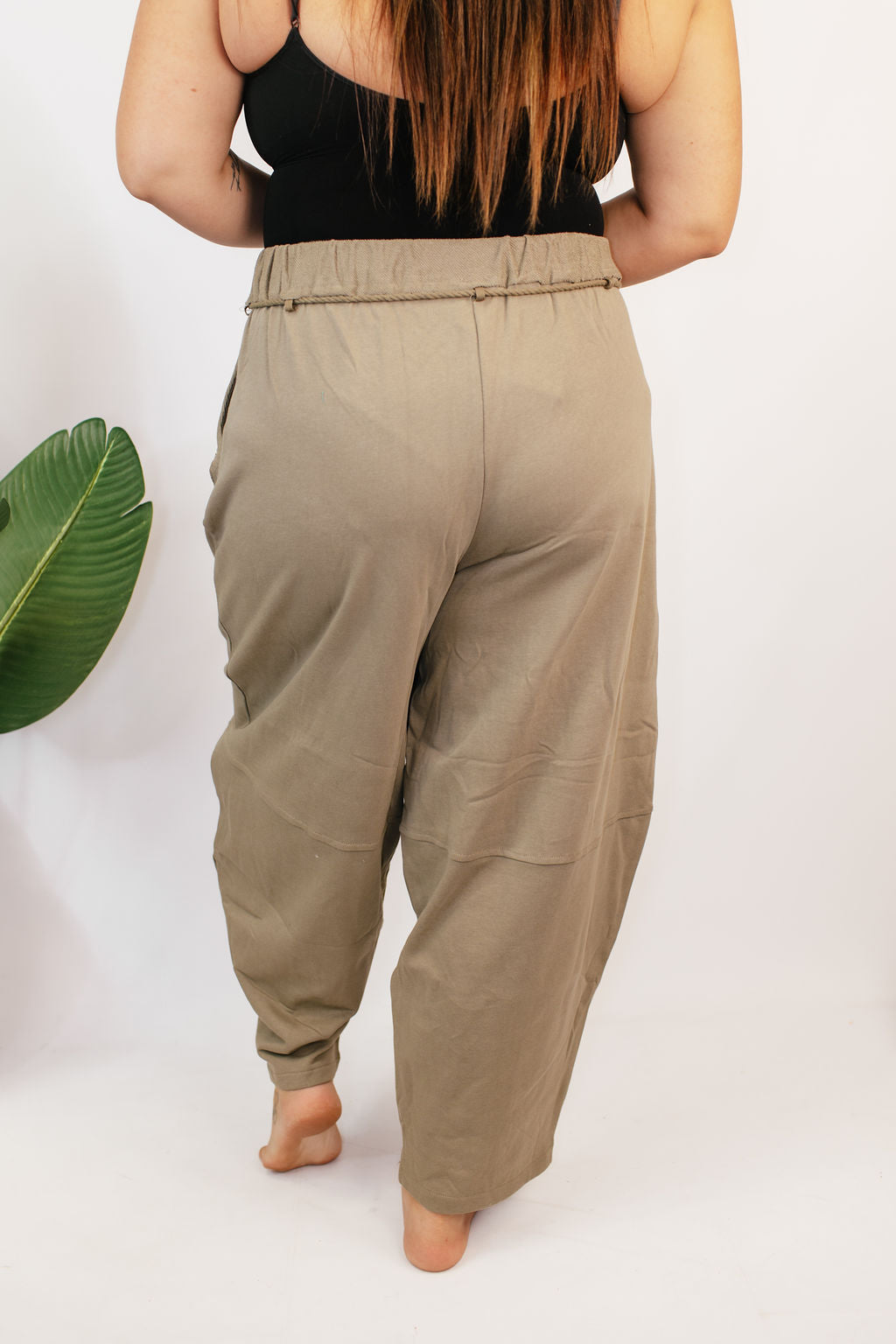 Weekend Warrior Pants in Olive
