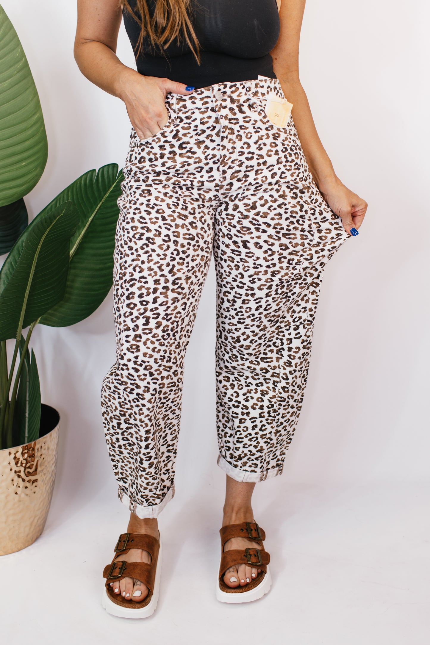 Wild Cuff Barrel Jeans - Reg/Curvy