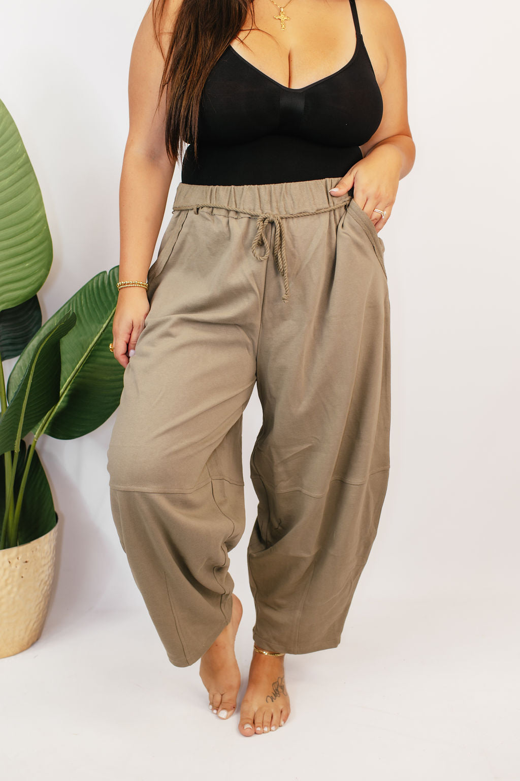 Weekend Warrior Pants in Olive
