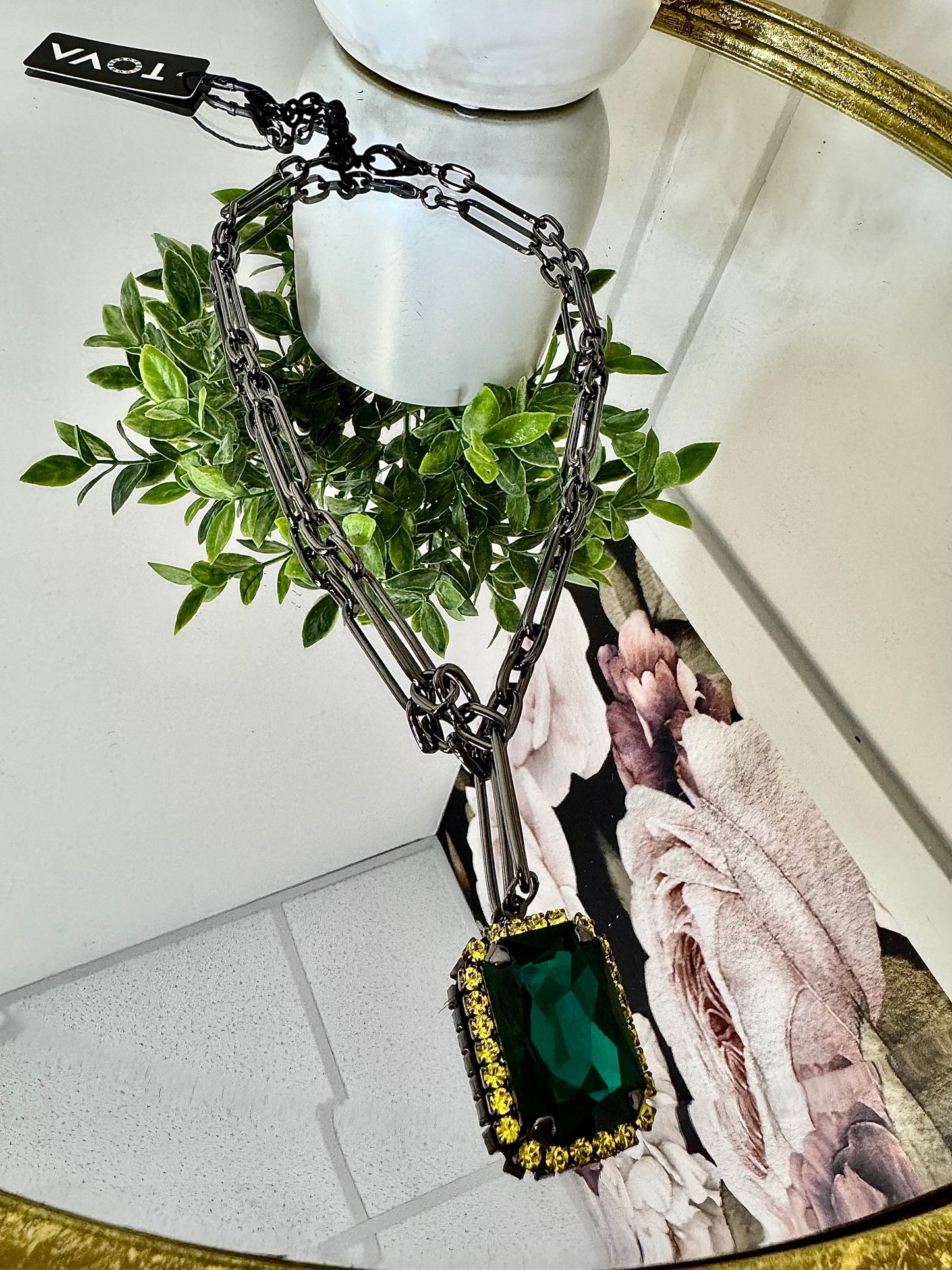 Tova Mini Soleil Necklace in Emerald
