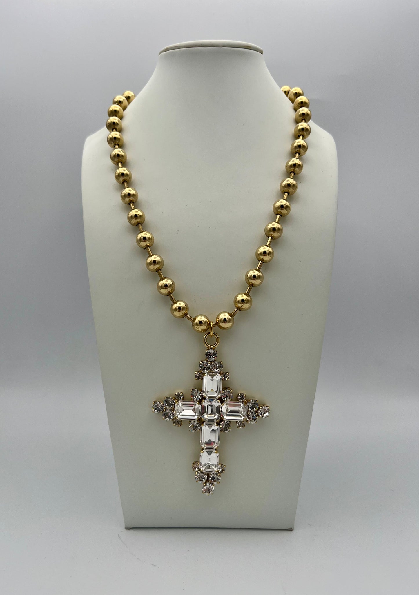 Tova Ashley Necklace In Antique Gold