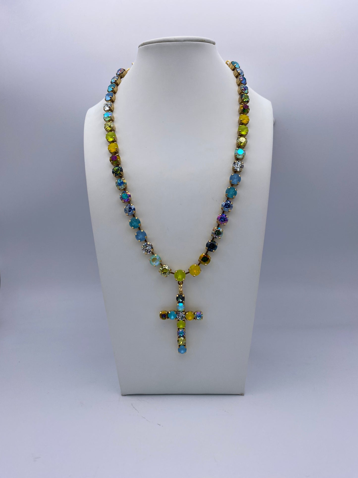 Tova Mini Donatella Necklace in Candy Cloud