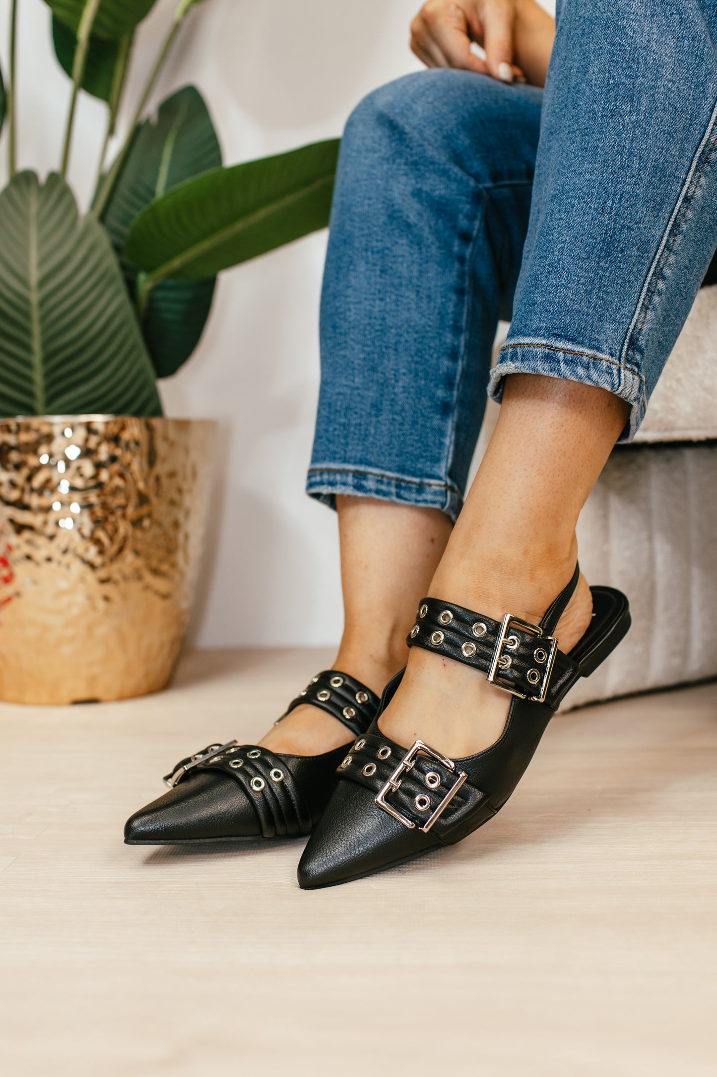 Corky's Black On The Prowl Flats