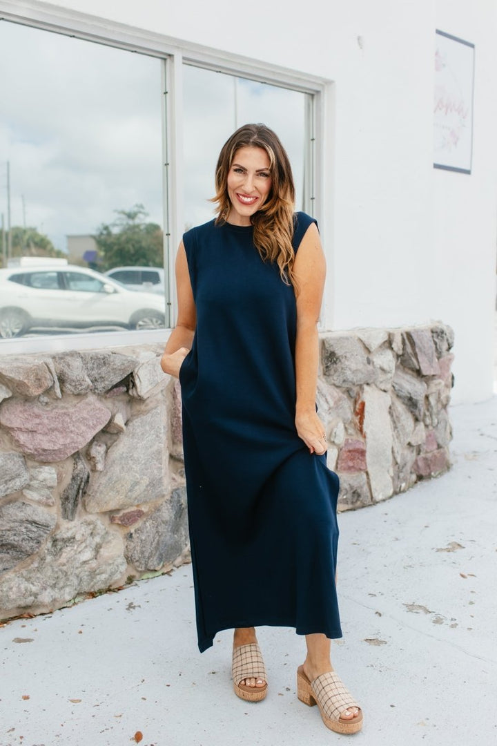 Chic & Simple Dress In Navy - Macoma Boutique250 Dresses