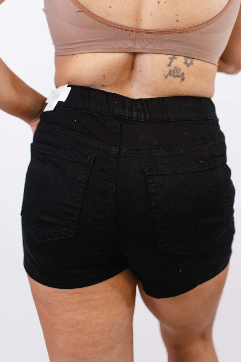 Easy Street Pull On Shorts in Black - Reg/Curvy - FINAL SALE - Macoma Boutique180 Shorts