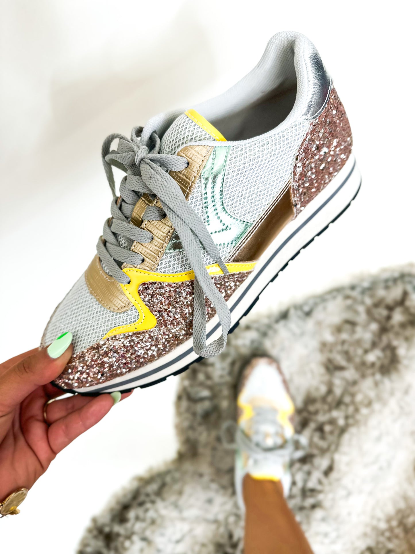 MIUMIU Sneaker- Gold