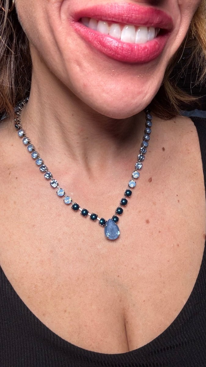 Tova Miller Necklace In Antique Gold Blue Mix - Macoma Boutique310 Accessories/Jewelry