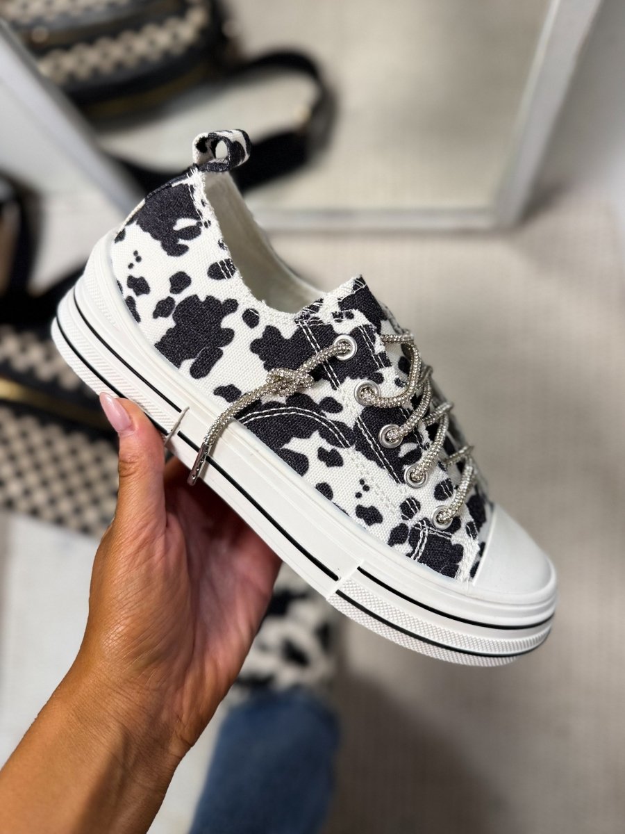 Very G White Black Aman Cow Sneakers - Macoma Boutique301 Sneakers