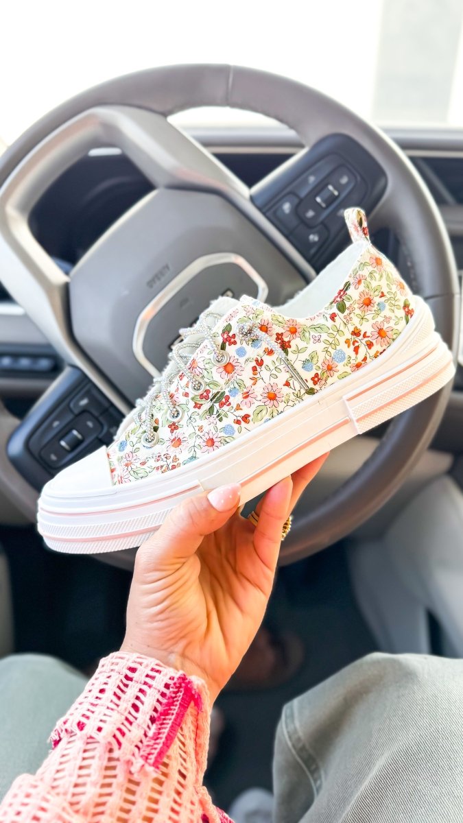 Very G White Multi Aman Floral Sneakers - Macoma Boutique301 Sneakers