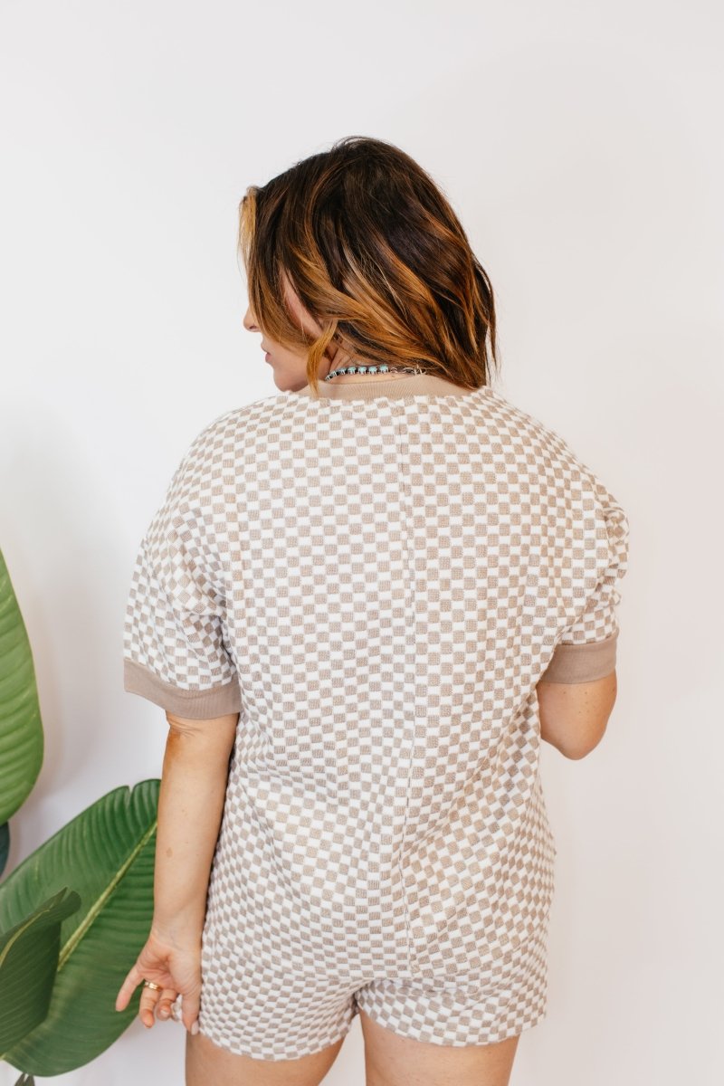 Your Move Checkered Top - Reg & Curvy - Macoma Boutique100 Short Sleeve