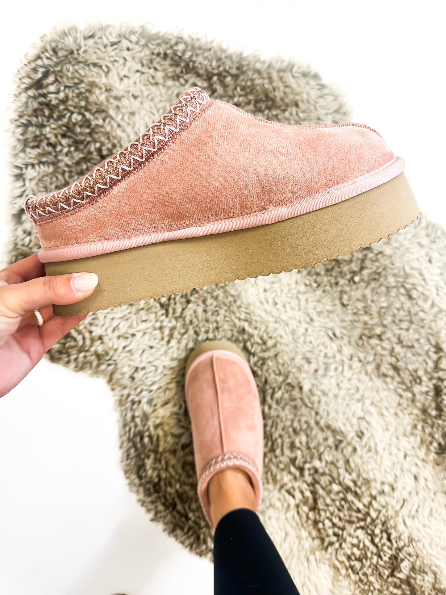 Chaussures Pillow Talk en faux suède blush de Corky