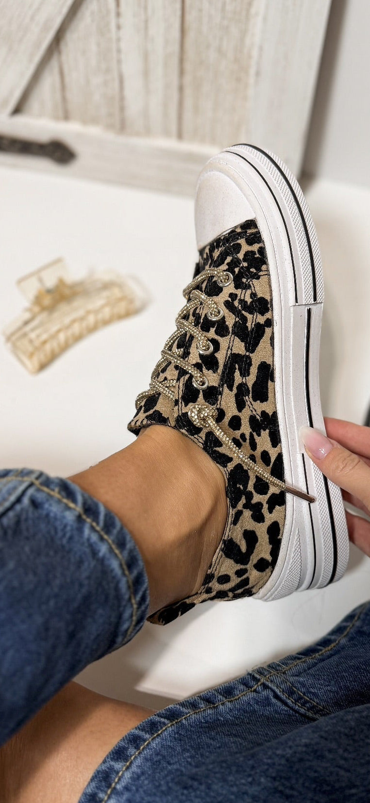 Very G Taupe Aman Leopard 2 Sneakers