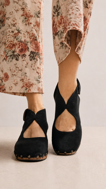 Corky's Black Oh It's You Wedges