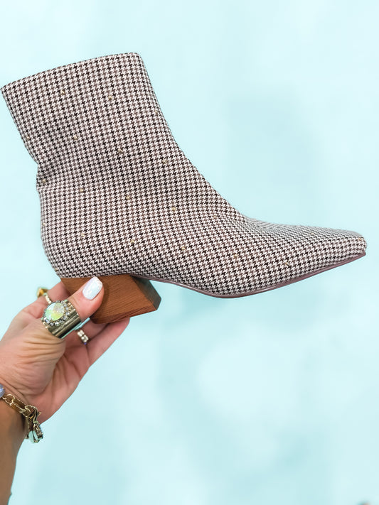 Presale: Corky's Black Tan Houndstooth Such a Tease Boots
