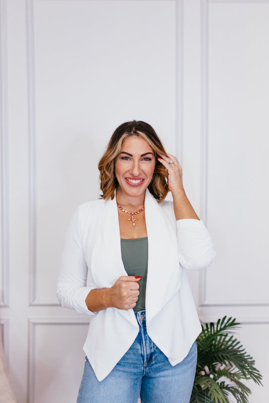 Power Play Blazer in Off White - Reg/Curvy