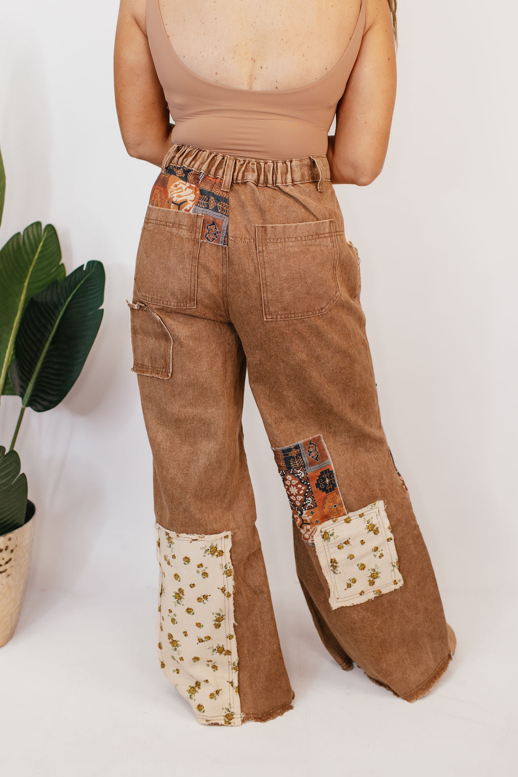 Retro Patchwork Wide-Leg Jeans