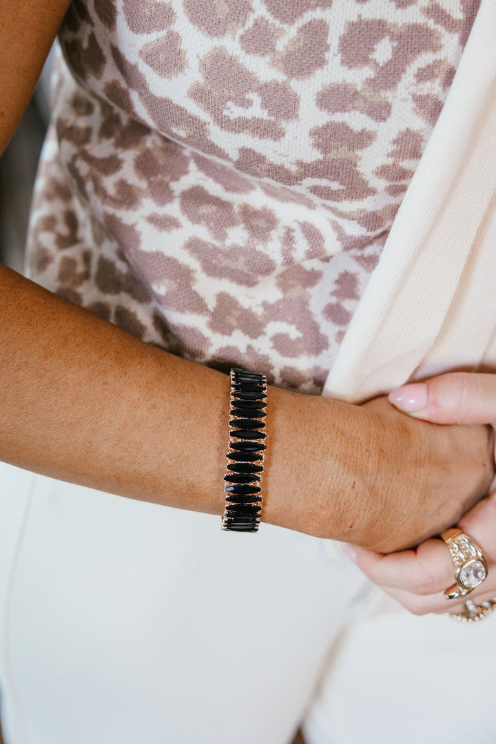 Shimmer in Style Stretch Bracelet in Gold Plated With Black