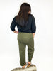 Pantalones cropped chic en color oliva - Regular/Curvy