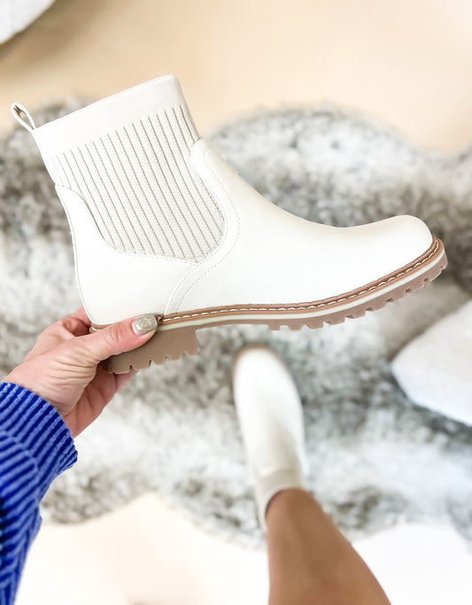 Corky's Cream Cabin Fever Boots