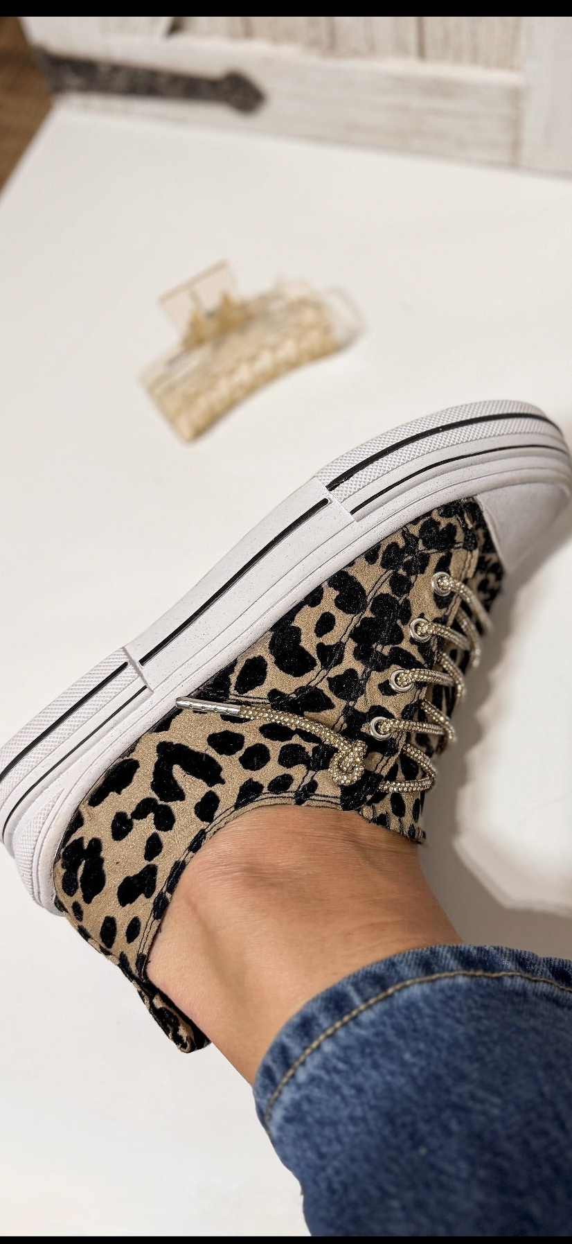 Very G Taupe Aman Leopard 2 Sneakers