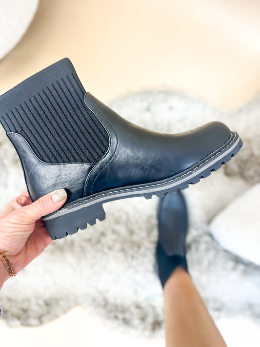 Corky's Black Cabin Fever Boots
