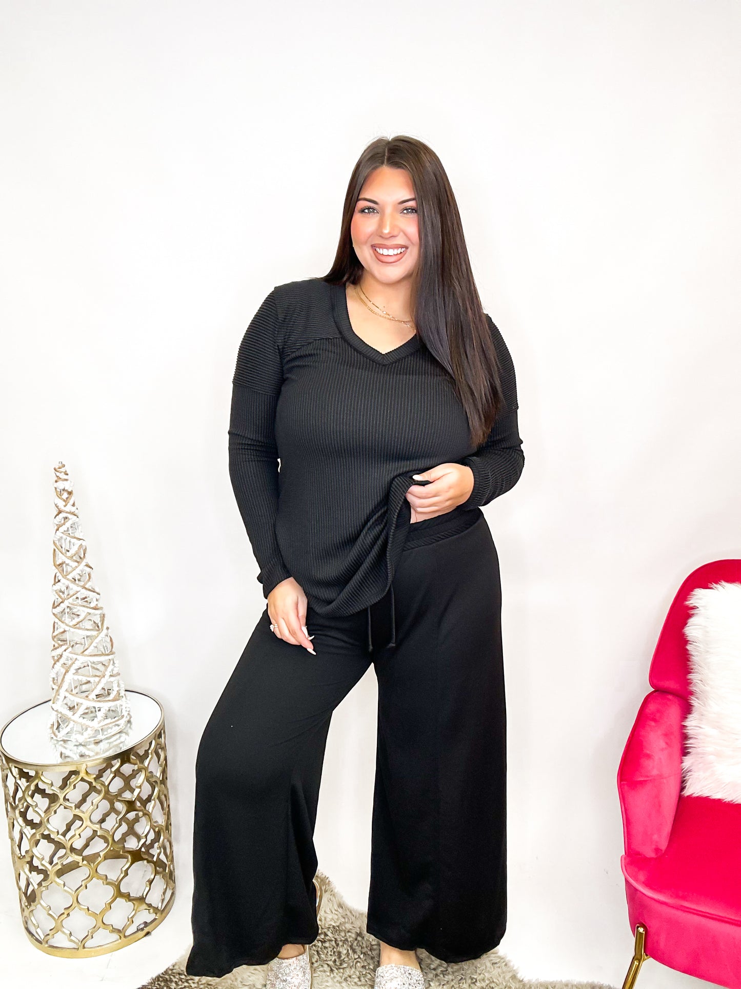 Black Friday Deal: Relax Fit Pants in Black - Reg/Curvy