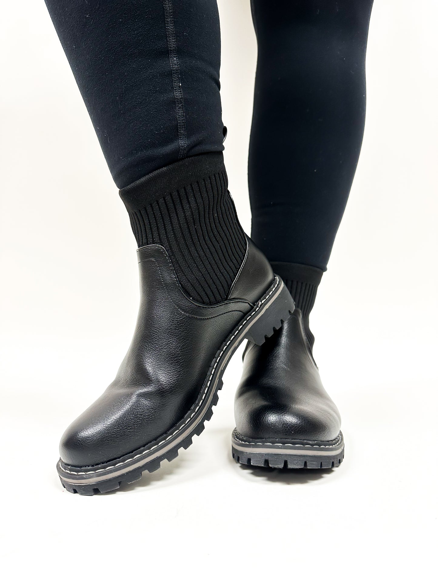 Corky's Black 2 Cabin Fever Boots