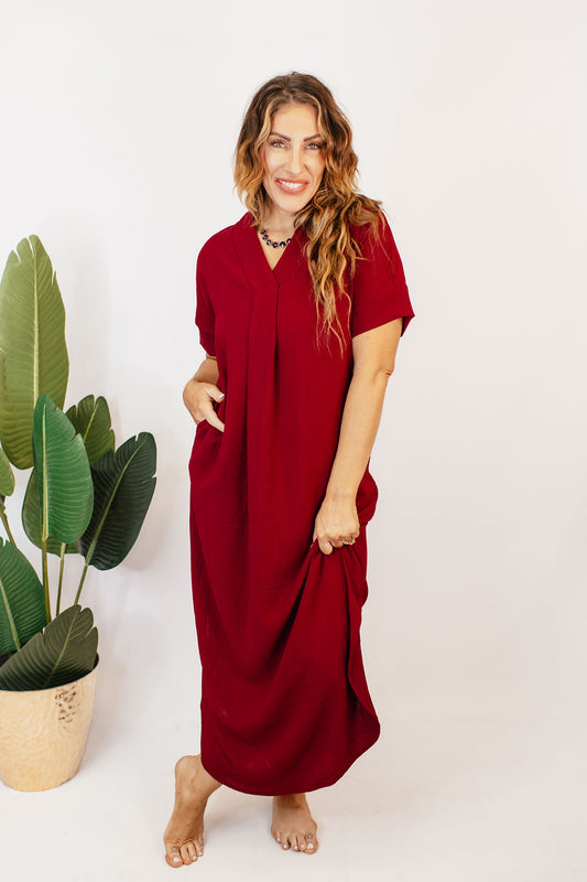 Café Stroll Maxi Dress In Burgundy