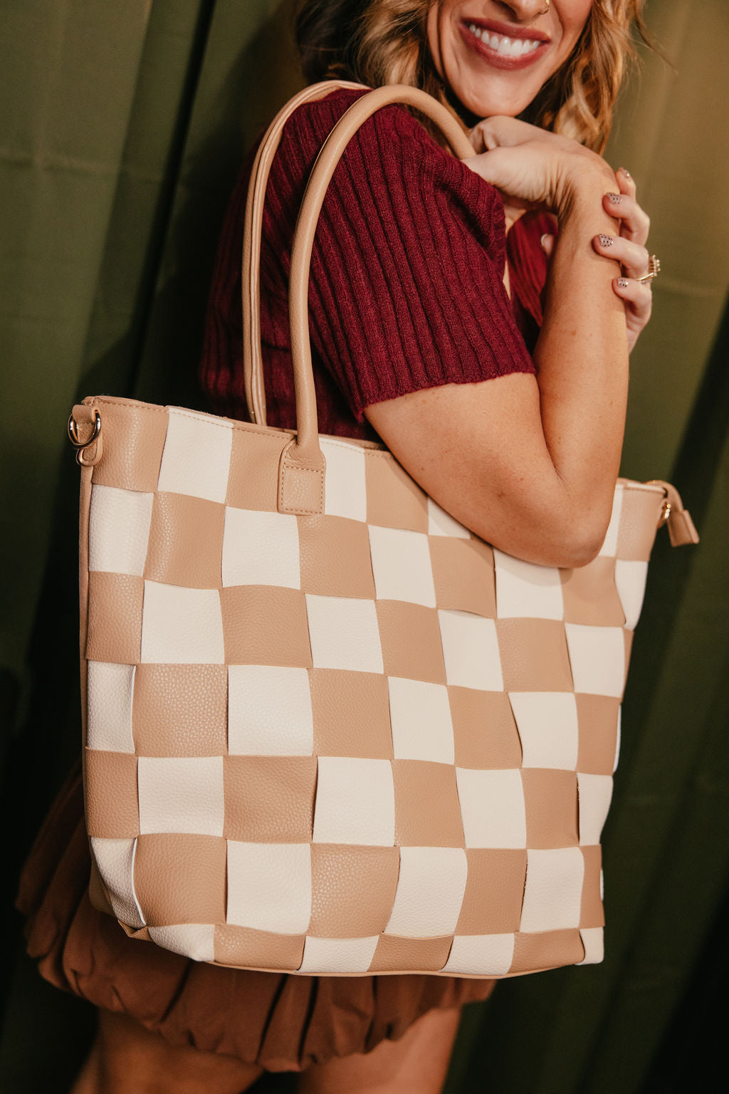 Courtney Checkered Tote In Checkered Tan