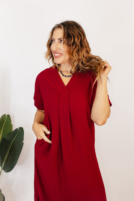 Café Stroll Maxi Dress In Burgundy