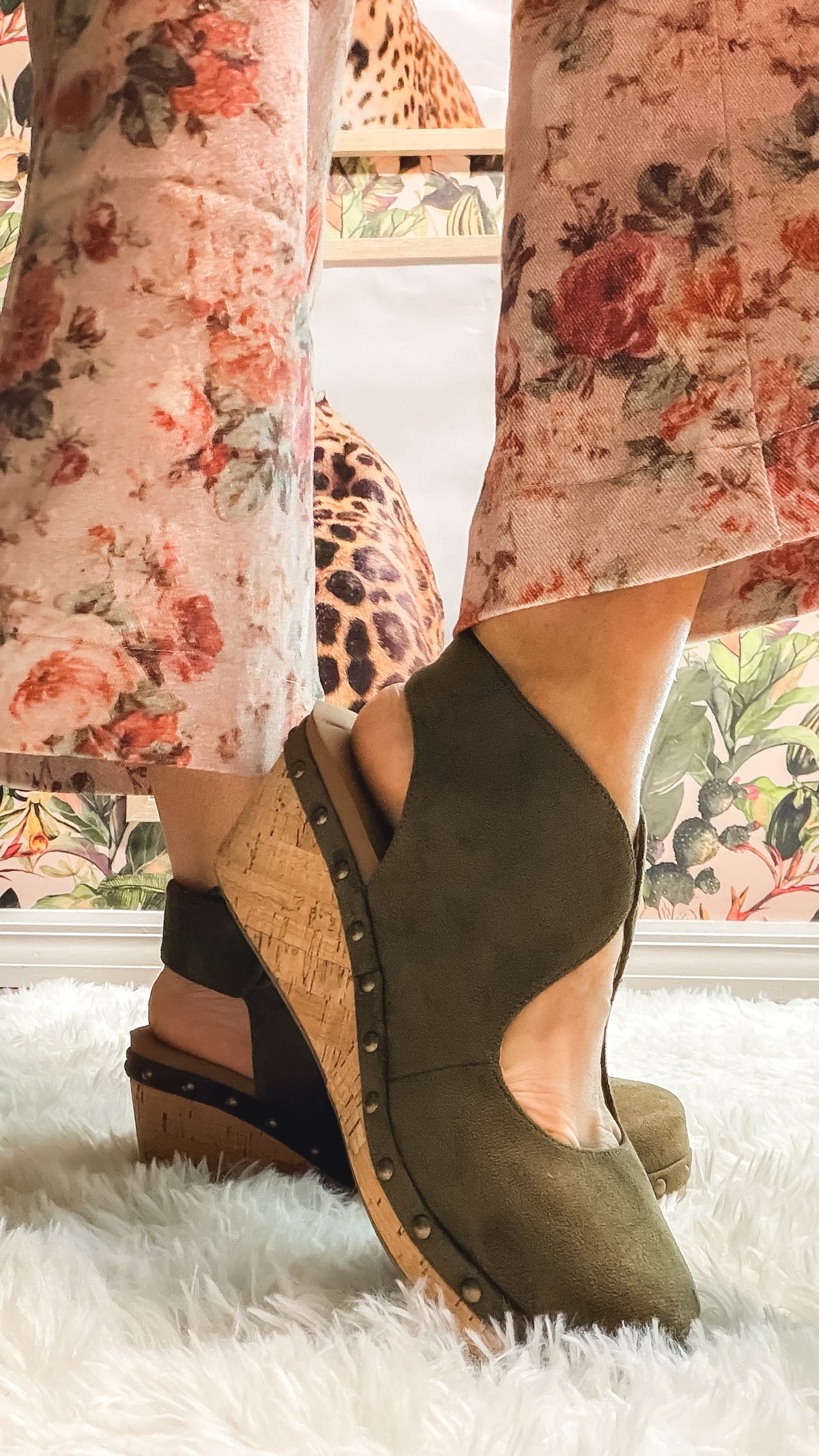 Corky's Moss Oh It's You Wedges
