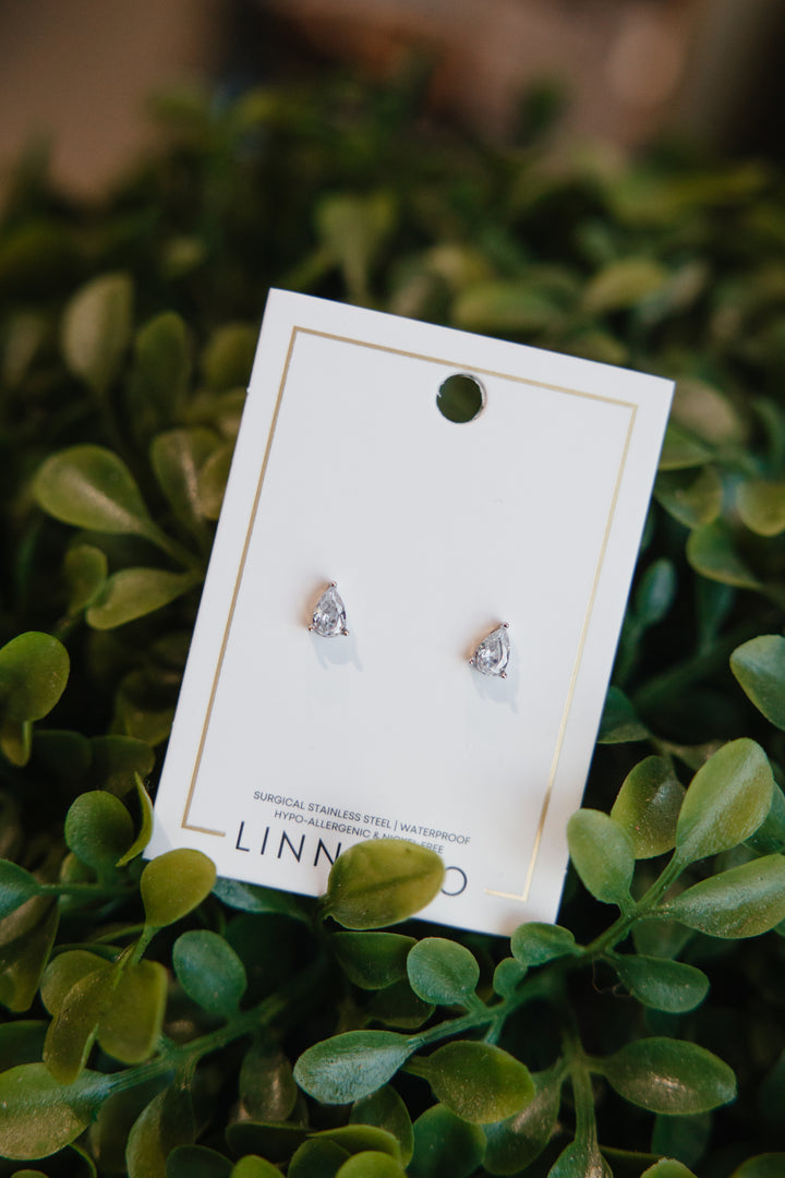 Paige Pear Stud Earrings In Silver