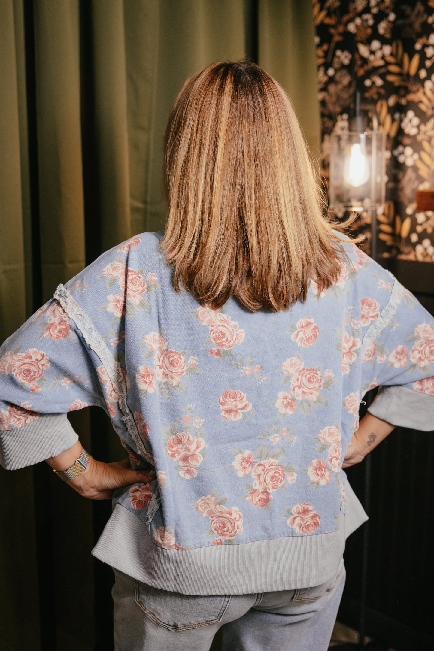 Rosebud Sweatshirt - Reg & Curvy