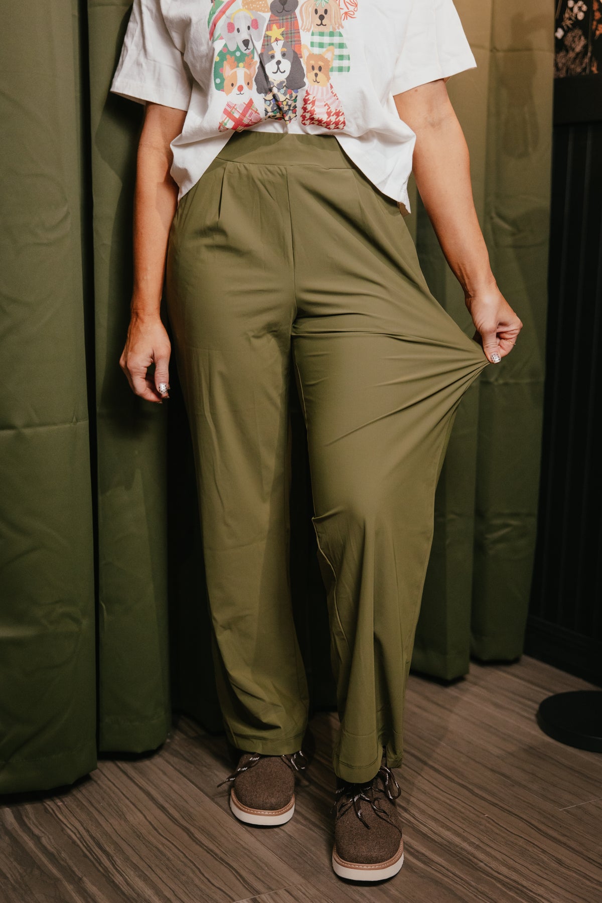 On The Agenda Pants In Khaki Green