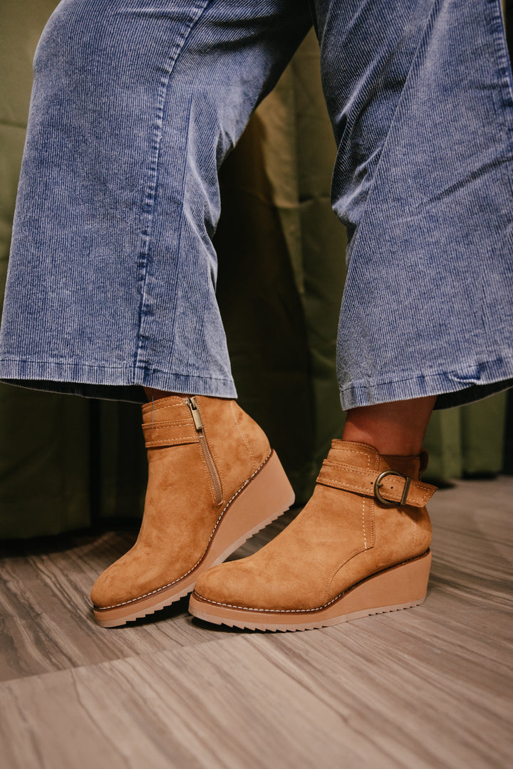 Corky's Camel Intuition Boots