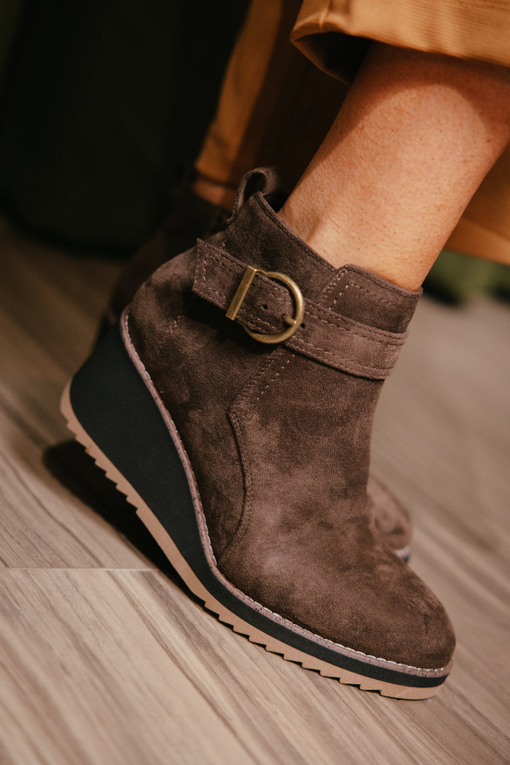 Corky's Chocolate Intuition Boots