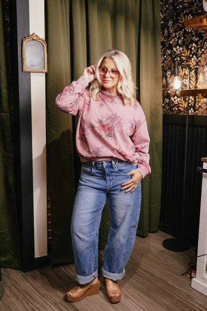 Rosewood Retreat Sweatshirt In Dusty Rose